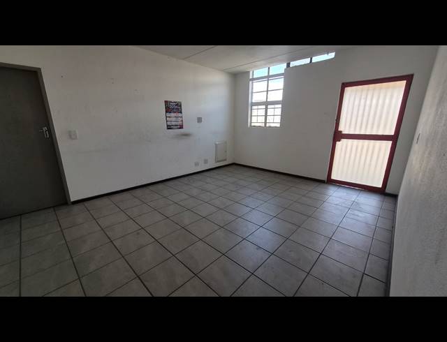 219M² WAREHOUSE TO LET IN JET PARK